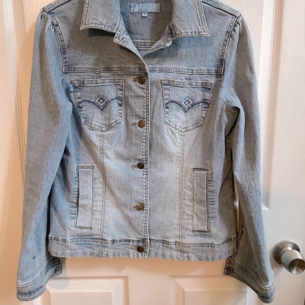 Great looking  Stone Washed Jean Jacket